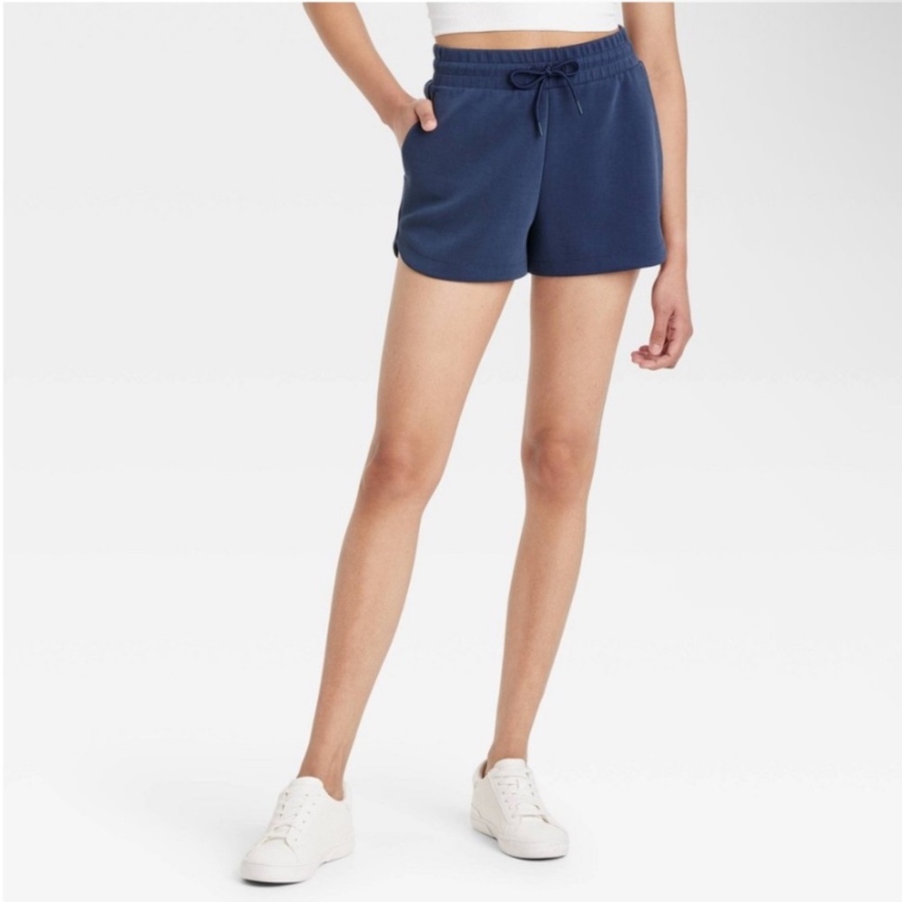 All in Motion - Women’s Airy Sleek Shorts High Rise Navy Blue Small
